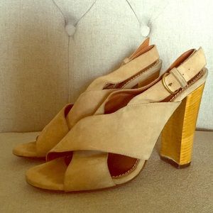 Women’s shoes